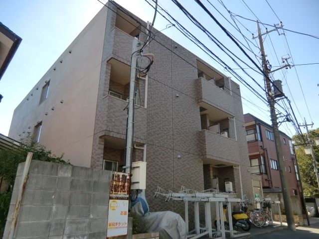 【船橋市西船のマンションの建物外観】