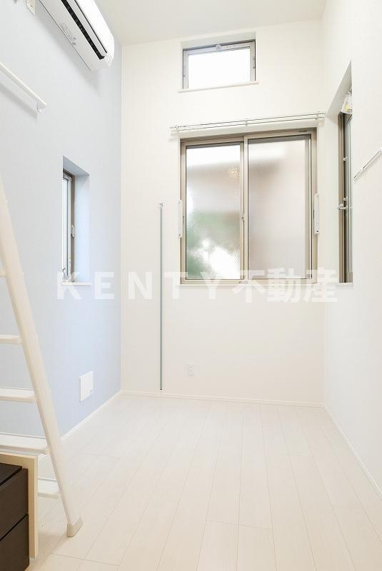 居室・リビング　居間です