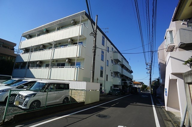 リヴェール永山の建物外観