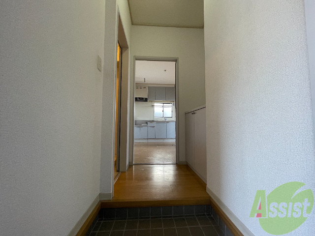 玄関　玄関を撮影しました。明るい印象で気分も上がりそう！