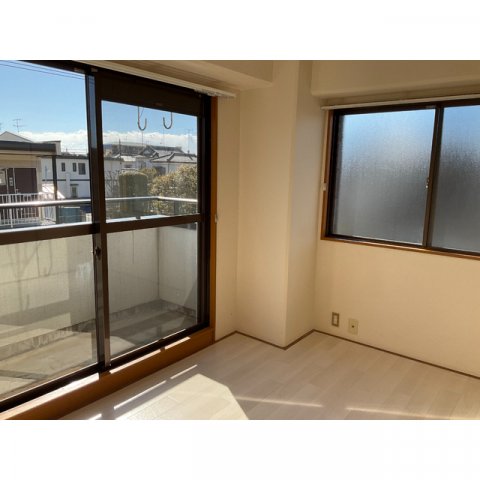 その他部屋・スペース　角部屋の特権の２面採光(^^)