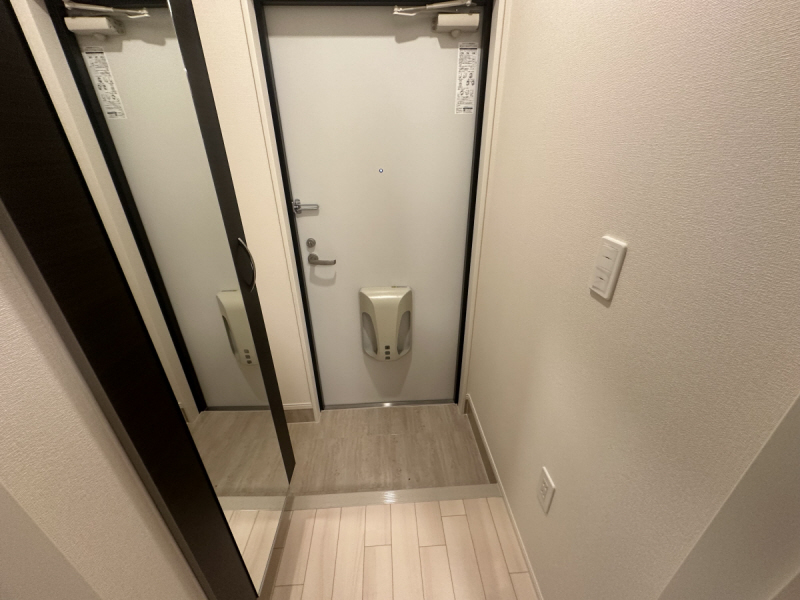 玄関　※同ハウスメーカー施工ハイツのお写真です