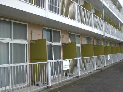 バルコニー　フラワーボックス
