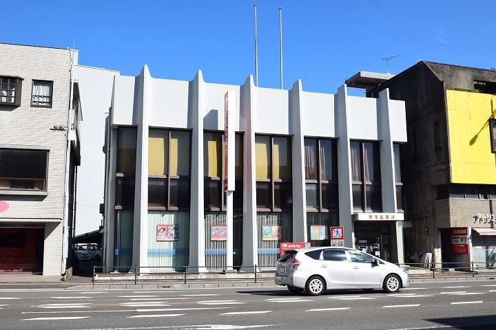 銀行　（株）鹿児島銀行／伊敷支店（銀行）まで646m