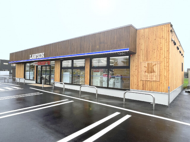 コンビニ　ローソン札幌旭町五丁目店（コンビニ）まで399m