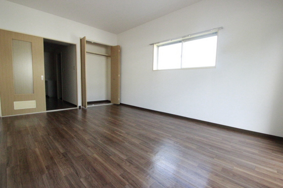 居室・リビング　※別部屋の写真です