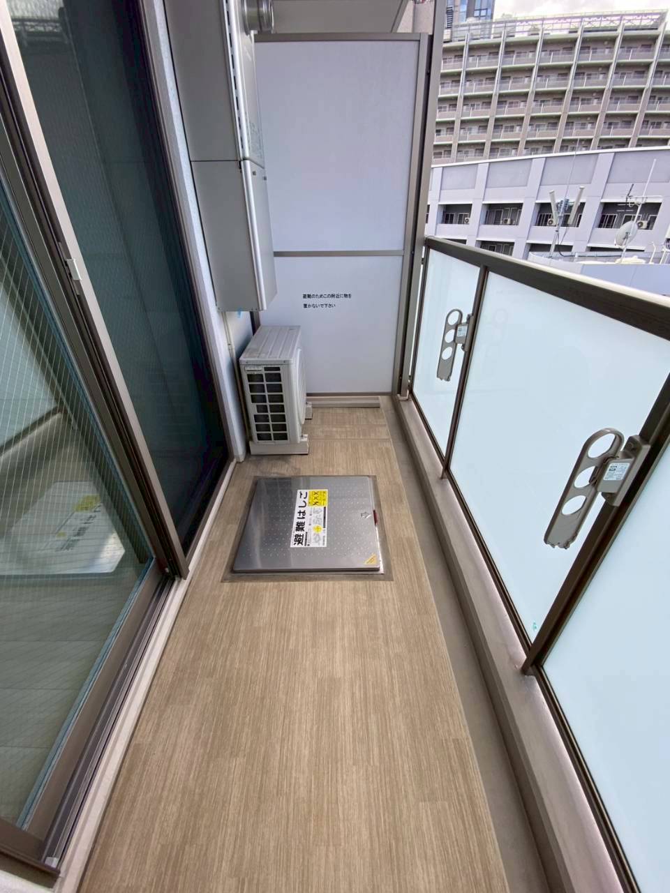 バルコニー　同間取り別部屋