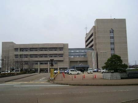 役所　小松市役所（役所）まで6427m