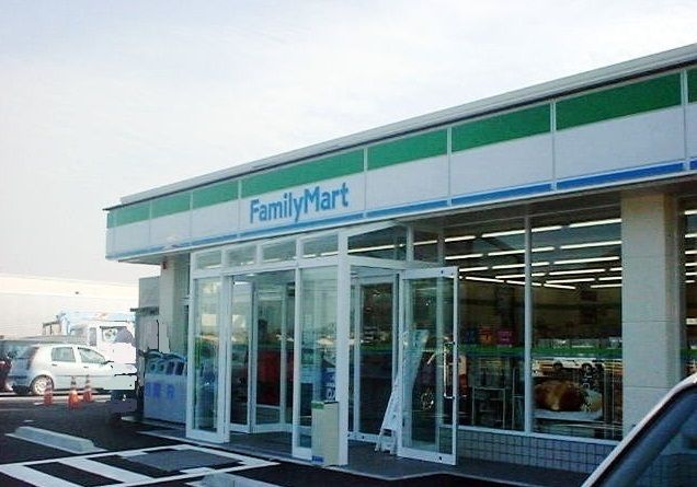コンビニ　ファミリーマート出雲ドーム北店（コンビニ）まで1200m