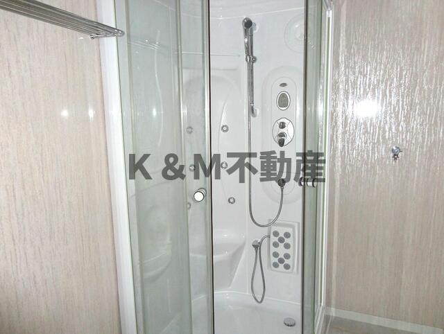 バス・シャワールーム　日々の疲れを癒すお風呂付です