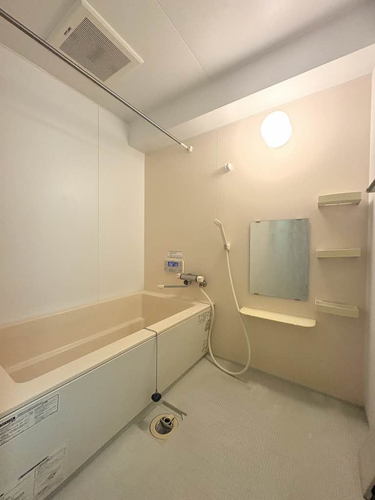 バス・シャワールーム　浴室