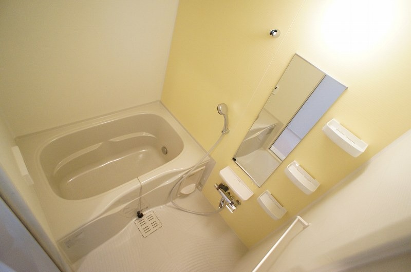 バス・シャワールーム　図面と現状に相違がある場合には現状を優先