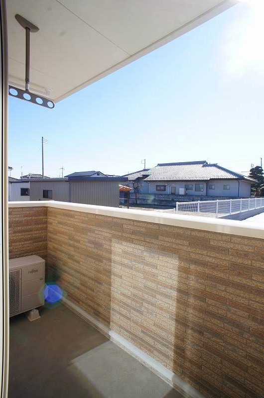 バルコニー　図面と現状に相違がある場合には現状を優先