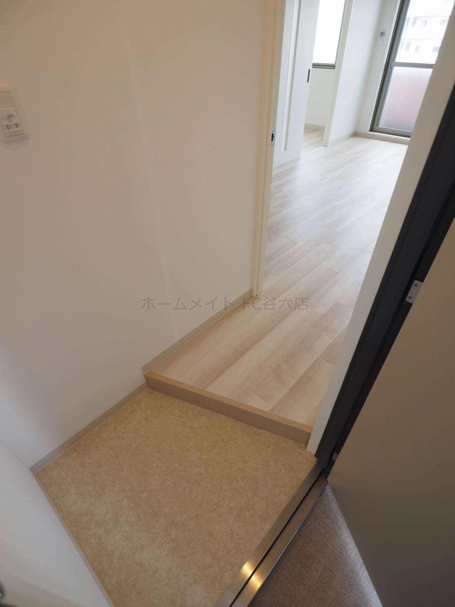 玄関　レクラン林寺