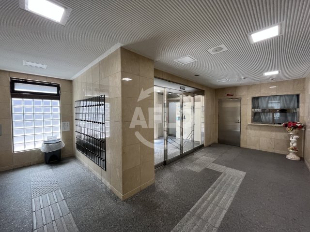 ロビー　ラファイン江坂　ロビー