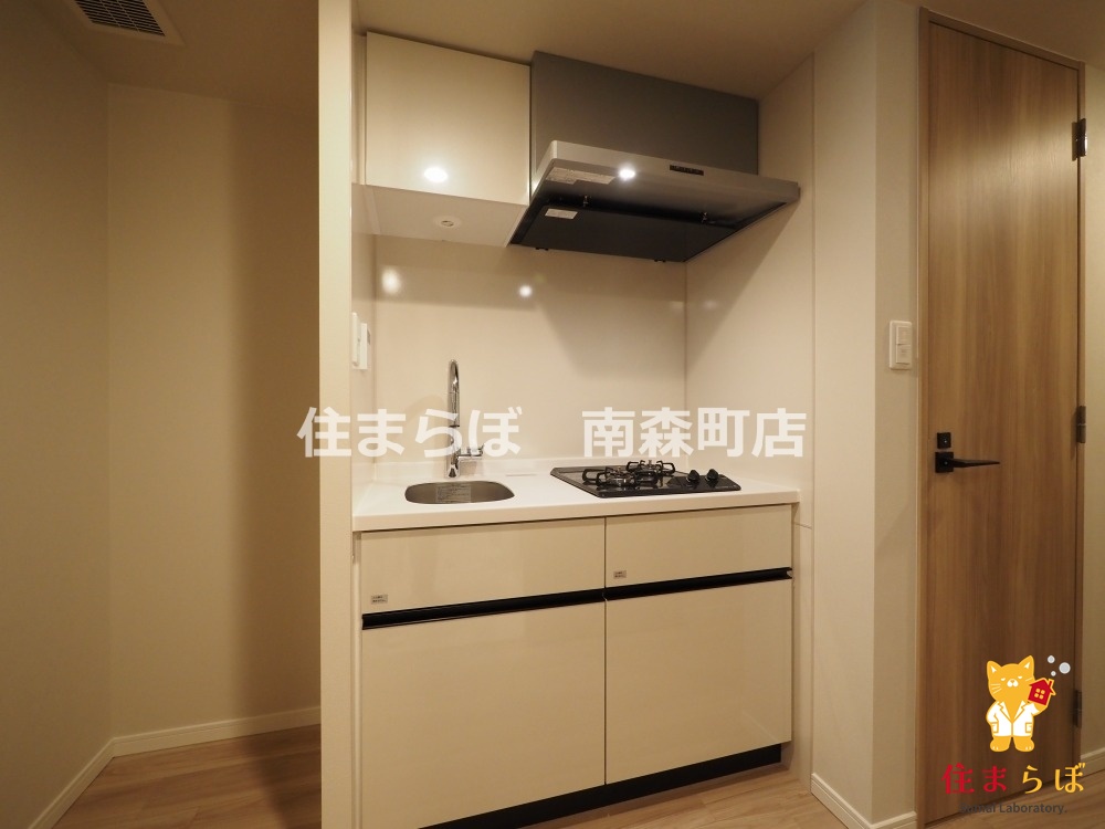 キッチン　「ただの部屋探しじゃない。“あなたの暮らし”探しです。」