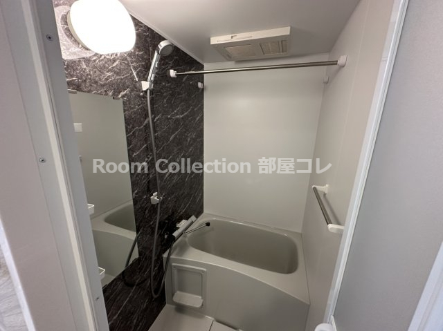 バス・シャワールーム　※同物件他部屋写真 反転、色違いの場合有 現況優先