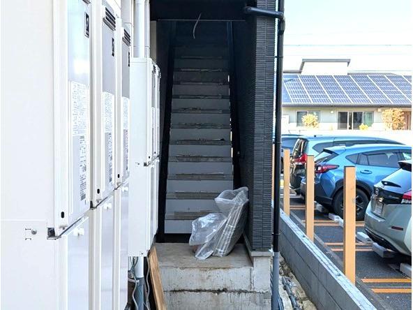 建物外観　建築中