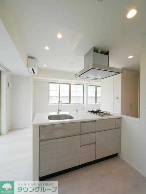 キッチン　※写真は同タイプ住戸です。