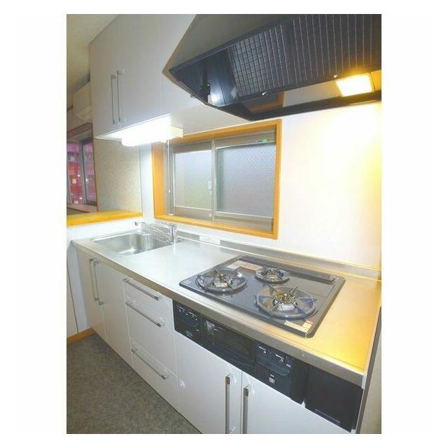 キッチン　別部屋参考写真です