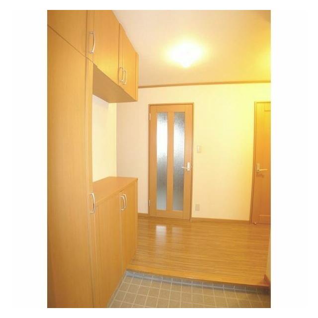 玄関　別部屋参考写真です