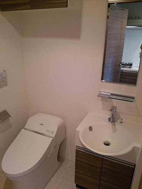 トイレ　レガリス品川天王洲ベイサイドコート