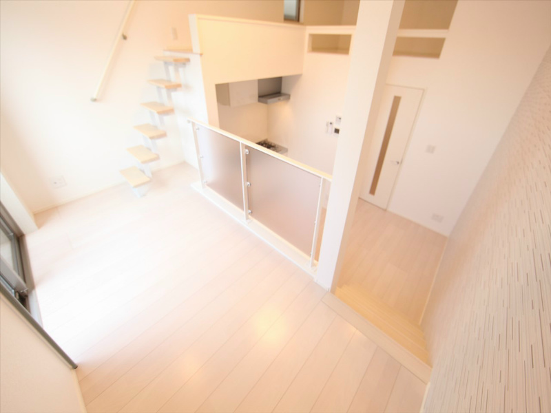 その他部屋・スペース　ＤＫ5.6帖　洋室4.6帖　ロフト5.3帖　床下ロフト3帖