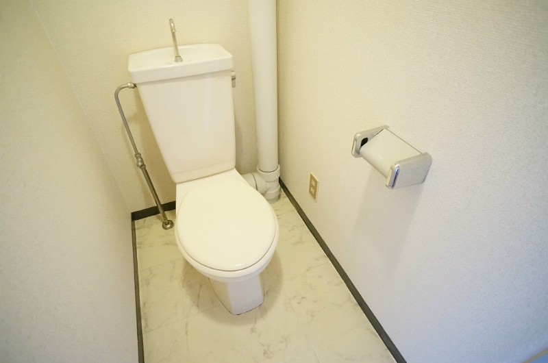 トイレ　別号室
