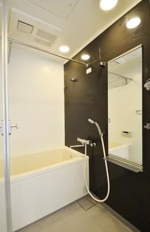 バス・シャワールーム　お風呂で日々の疲れを落としましょう