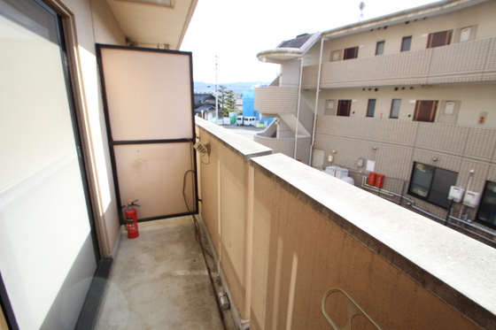 バルコニー　※別号室の写真になります。