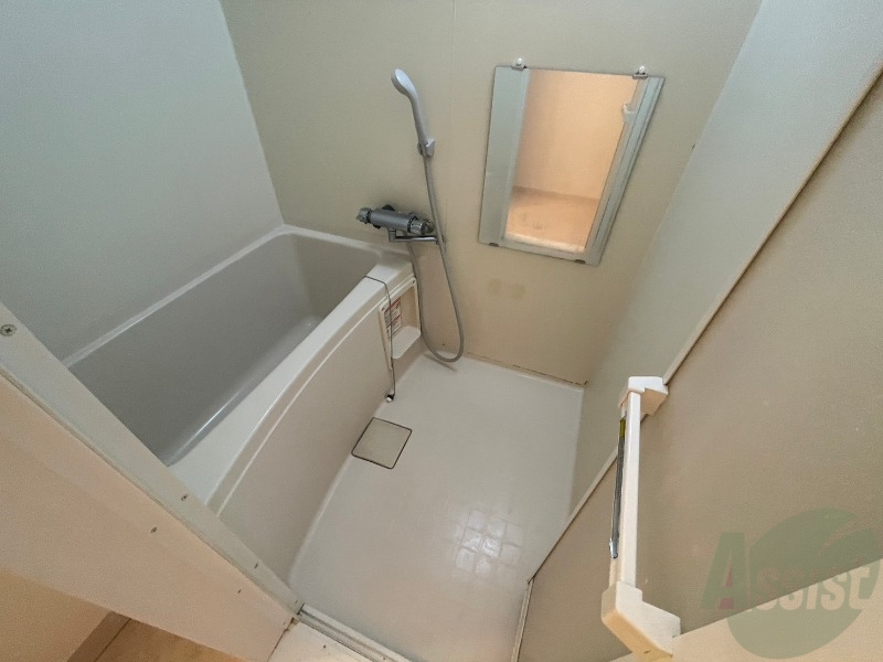 バス・シャワールーム　お風呂です。ゆっくりお風呂につかるのも体に良いですね～