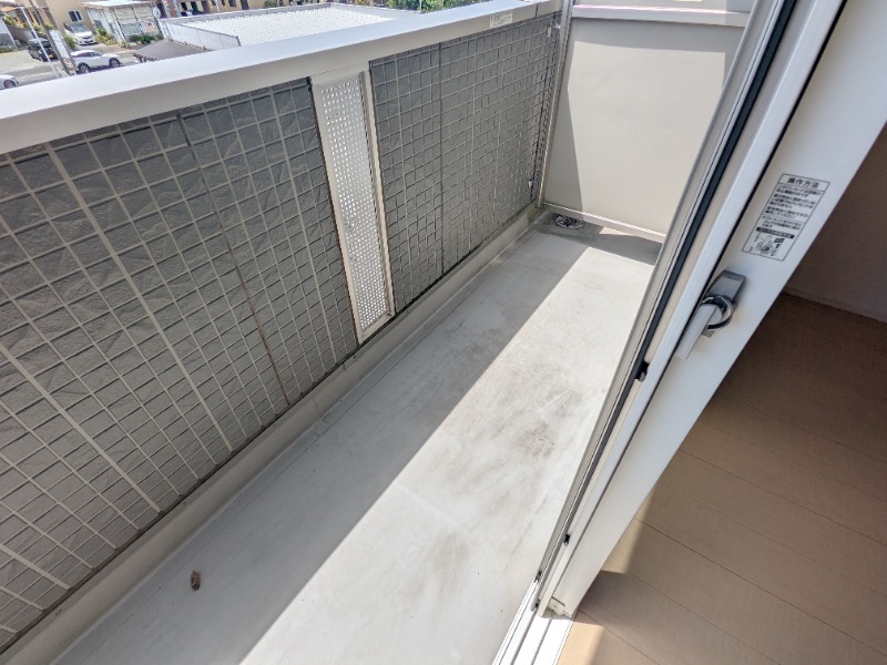 バルコニー　図面と現状に相違がある場合には現状を優先