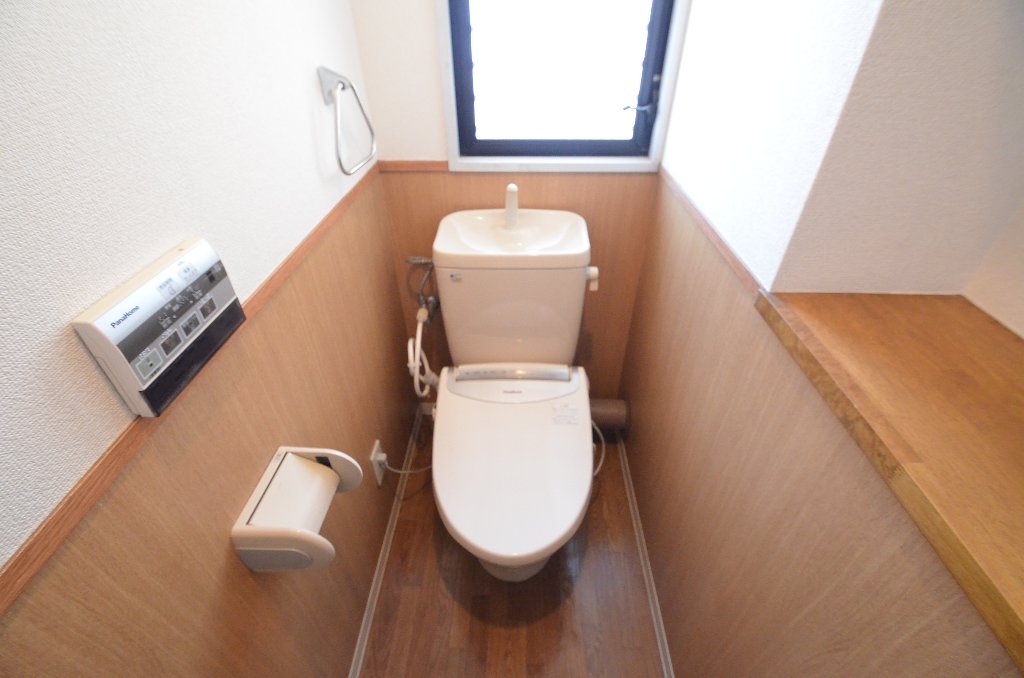 トイレ　シャワー付トイレ