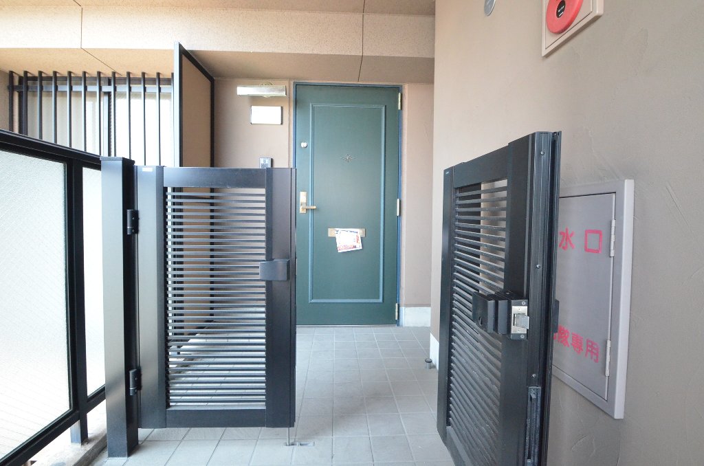 玄関　玄関ポーチ