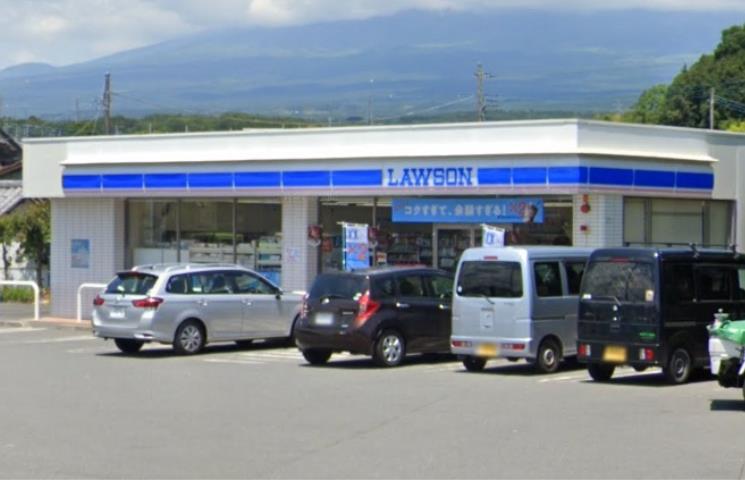 コンビニ　ローソン（コンビニ）まで1156m