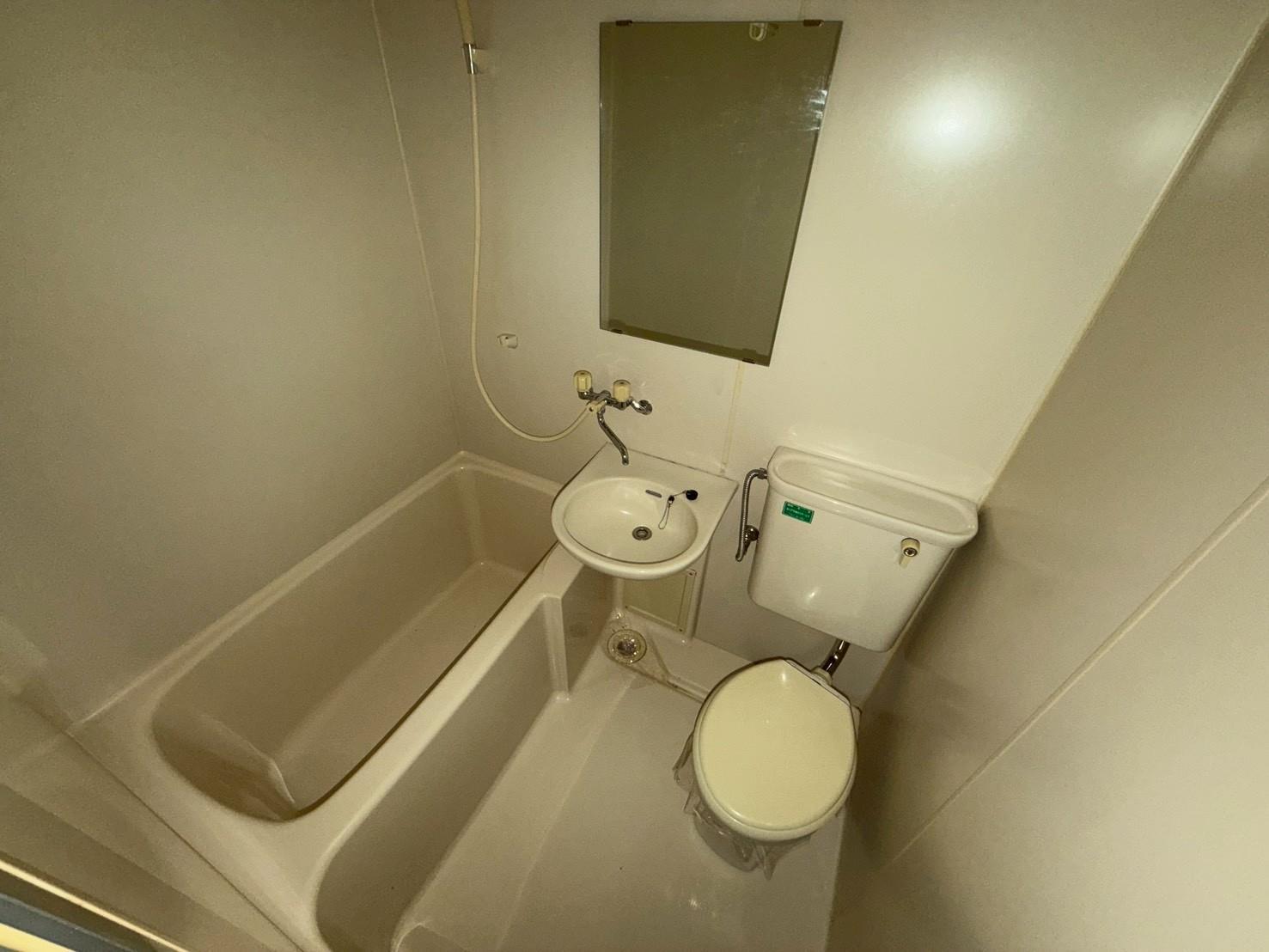 バス・シャワールーム　バス