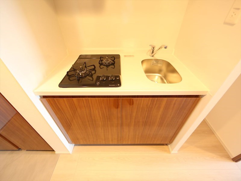 キッチン　システムキッチン（ガス2口コンロ付）
