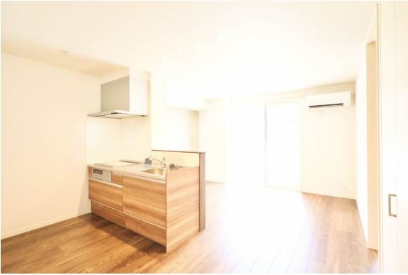 居室・リビング　南向き♪広々12帖LDK!