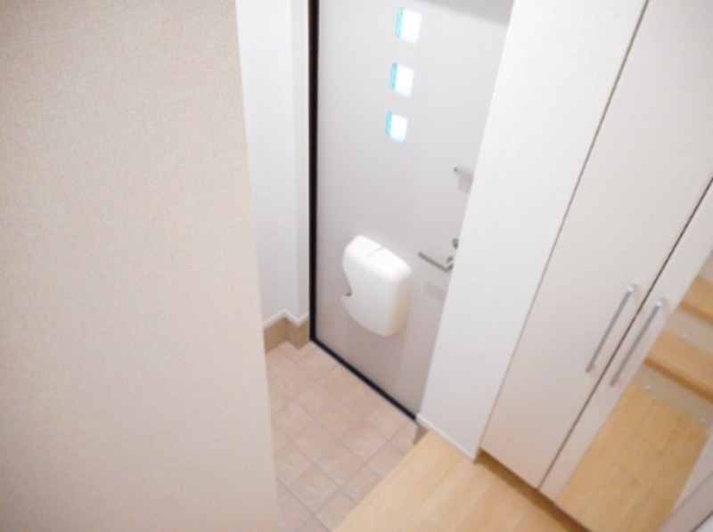 玄関　図面と現状に相違がある場合には現状を優先