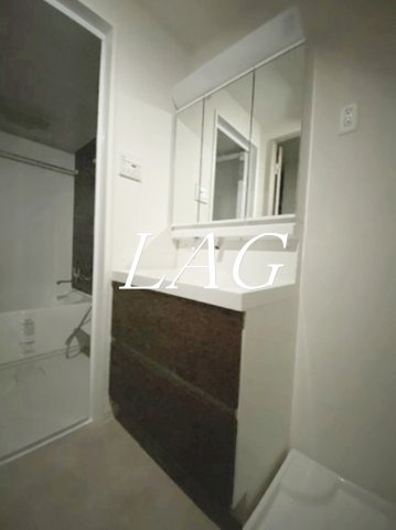 洗面設備　洗面台です。（同仕様です。）