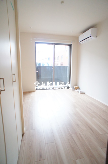 居室・リビング　こちらのリビングで趣味の時間をお楽しみください♪