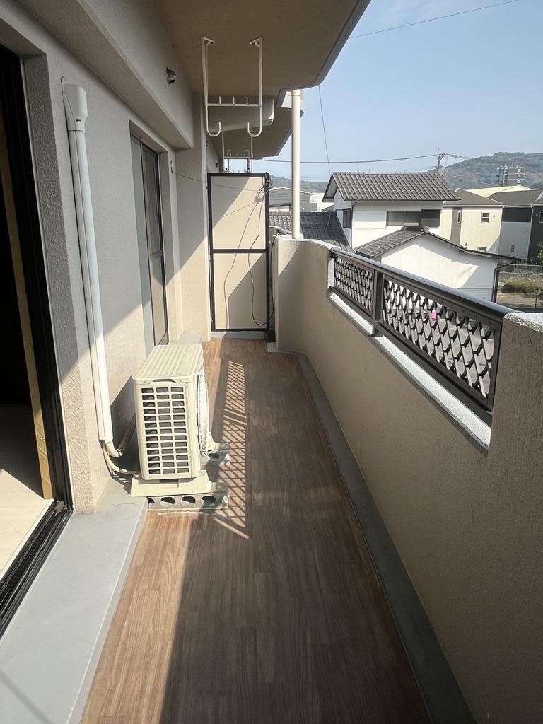 バルコニー　南面のワイドバルコニー