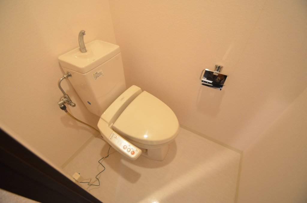トイレ　シャワー付トイレ