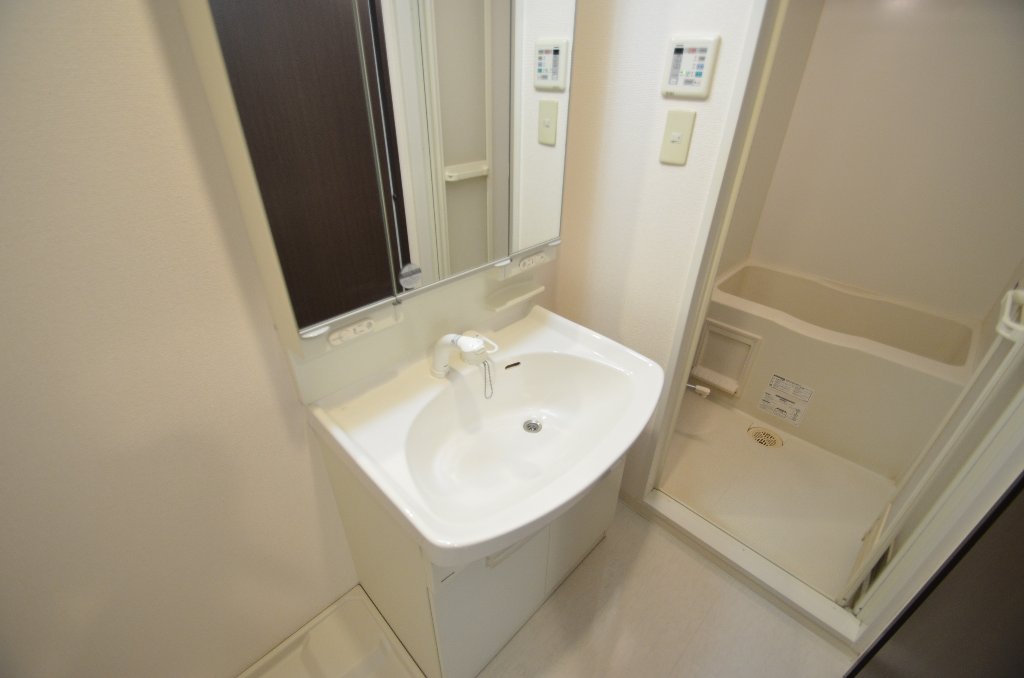 洗面設備　洗髪洗面化粧台