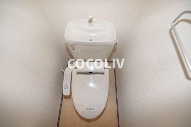 トイレ　同物件別部屋写真