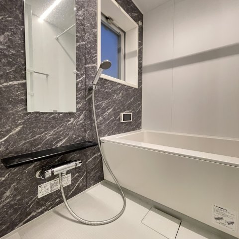 バス・シャワールーム　同仕様タイプです