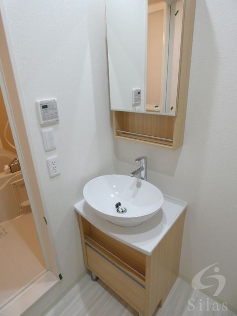 洗面設備　同仕様