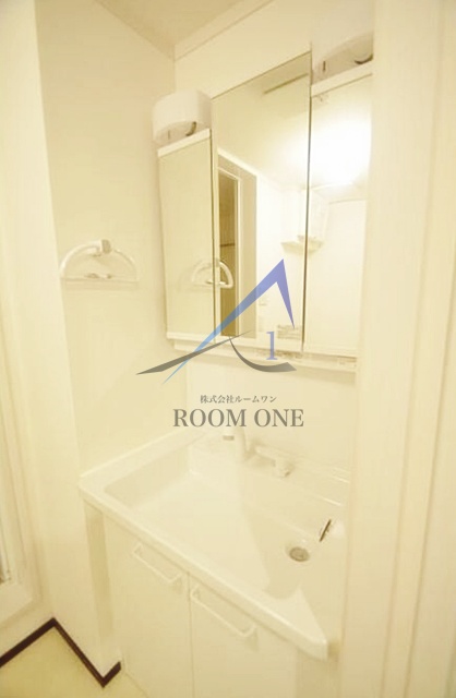 洗面設備　独立洗面台です。