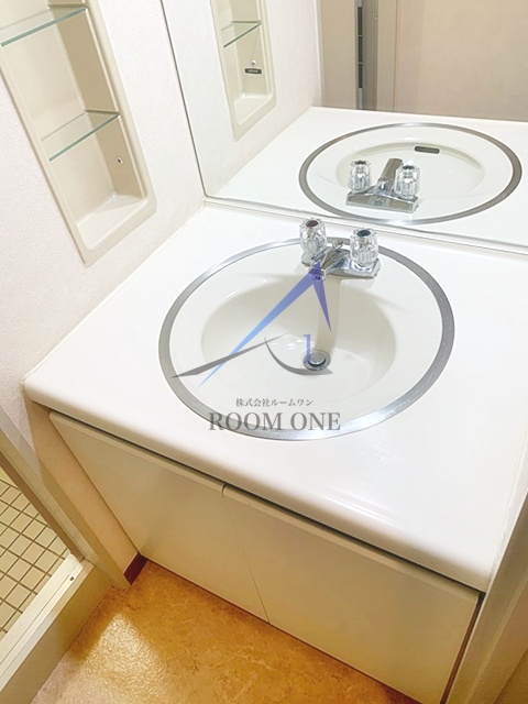 洗面設備　洗面台です。