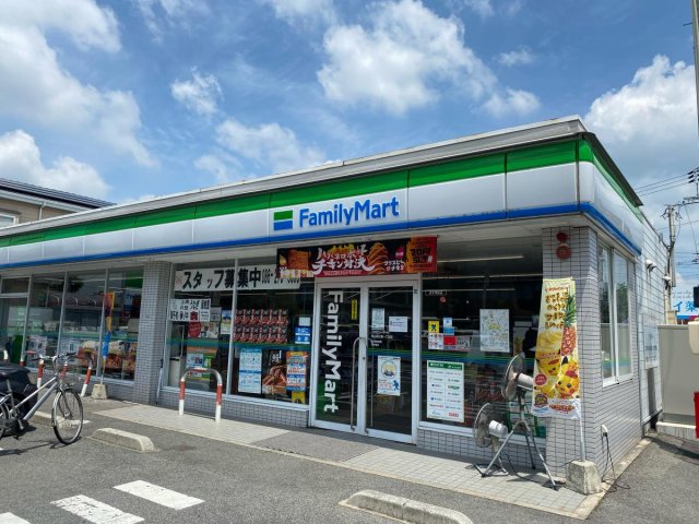コンビニ　ファミリーマート　岡山西川原一丁目店（コンビニ）まで464m